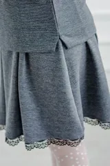 Юбка детская школьная  серая с кружевом Dress Code — фото 3