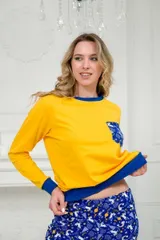 Пижама женская из джемпера из кулирки и брюк из футера Контраст белые единороги желтый — фото 5